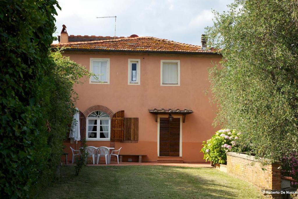 Tenuta Gaetano Spadaro Capannori Quarto foto